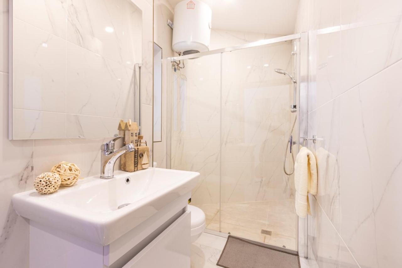 Apartament H1- Modern & Spacious 3 Bedroom